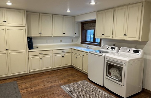Fox Farm House | Tudor Elegance in Big Bear - Spacious Retreat with Room to relax and to play!