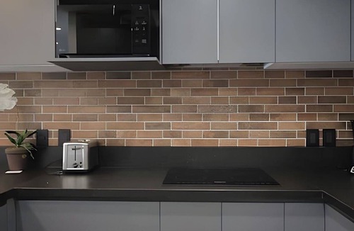 Lafayette Apartment | Two connected units on Paseo Chapultepec