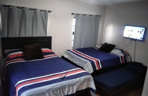 Monterrey Apartment | U 2tvs/LAVADORA/PATIO/10 CAMAS DOBLES/WIFI/3CLIMAS Garza Sada