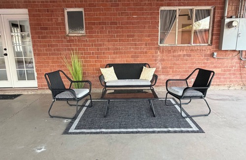 Casa Grande House | Under the Mesquites - in the heart of Casa Grande