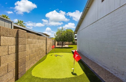 Tempe House | Unique Luxury Daily Monthly Rent Near ASU Pet Friendly Pool