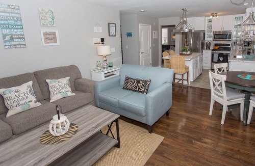 Summerlin House | Unique, peaceful & fully remodeled 4 bedroom house 15minutes away from the Strip