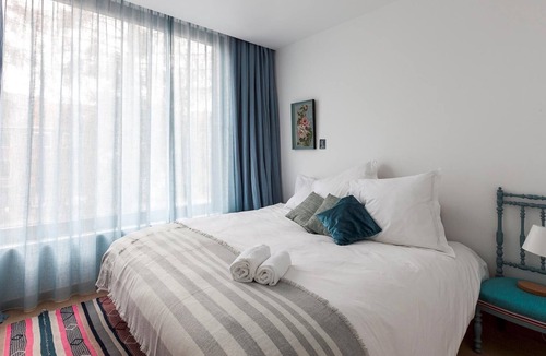 Dieweg House | Unit 4 - Spacious Smart Home Triplex Private Garden & Parking