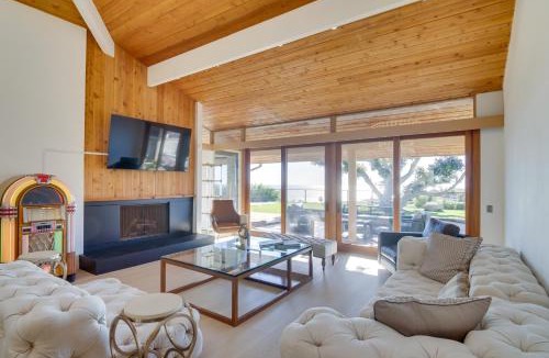 Central Malibu House | Unobstructed View! Stunning Home on Malibu Hilltop