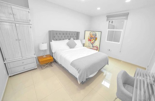 Zona Rio Bed & Breakfast | Unwind Studio W/Desk Near to PedEast/West