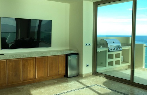 Las Conchas Condo | Up to 11 guests - Tessoro at Las Conchas 1201