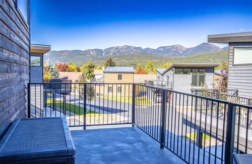 Whitefish Ski Chalet | Updated 2-bedroom in tranquil Whitefish with Hot Tub and Big Mountain views
