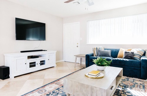 Cox Heights House | Updated Home in Old Town Scottsdale with Pool