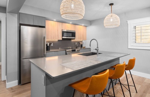 Duluth Apartment | Upscale Duluth Suite/15 minute drive to Canal Park/Easy Parking/Quiet Area