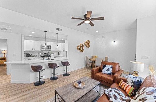 Tucson Condo | Upscale Southwest Style Condo Tucson