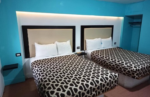 Mazatlan Hotel | Urban Escape: Affordable Room for Friends, Family, or Solo Travelers