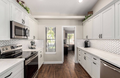 Val Vista Lakes House | Val Vista Lakes Salt Water Pool Gem