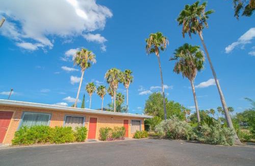 Weslaco Hotel | Vali Ho Motel By OYO Weslaco Mercedes