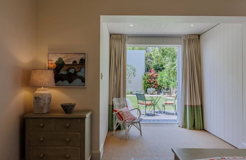 Vaucluse House | Vaucluse Hamptons - Perfectly positioned with Sydney Harbour Views