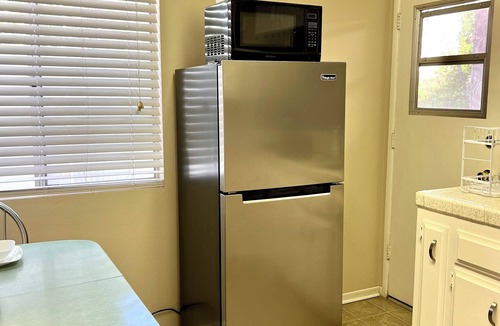 East Hemet Apartment | Very Lucky POOL home, is a very cozy guesthouse close to Soboba and Idyllwild.