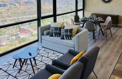 Queretaro Apartment | VH | Lujoso Apt + gym + piscina + wifi | Qro | 351