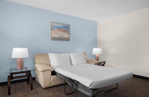 Donna Hotel | Victoria Palms Inn and Suites