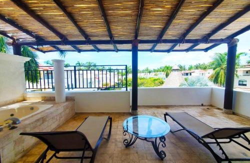 Playa Diamante Villa | Vidanta Villas Golf - Jacuzzi, Alberca, Lago