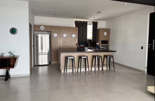 Chantepec Apartment | View of the lagoon, enjoy with family and friends.