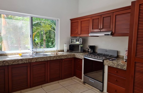 Akumal Villa | Villa Arrecife - Beautiful Villa Sleeps 14 with Private Pool
