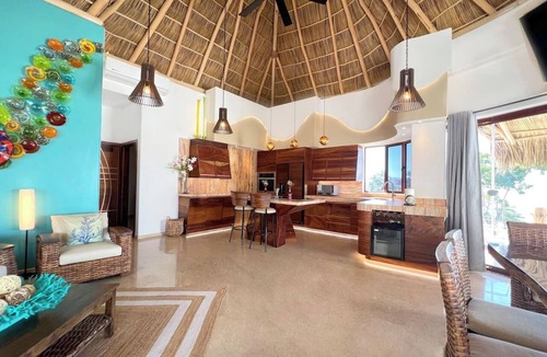 Los Pescadores Villa | Villa Crab | Puesta Del Sol Resort