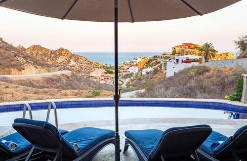 Pedregal Apartment | Villa de 6 Recámaras con Vistas al Mar en Pedregal