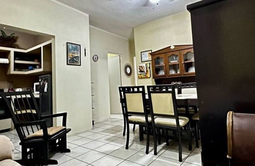 La Paz Villa | Villa Encanto: Cozy House in Residential Area