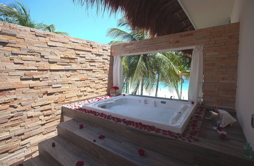 Puerto Morelos Villa | Villa Esmeralda - Gourmet All Inclusive by Karisma