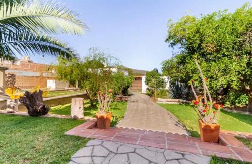 Tlajomulco de Zuniga Villa | Villa Isabela 10 Sleeps - Pool - Huge garden
