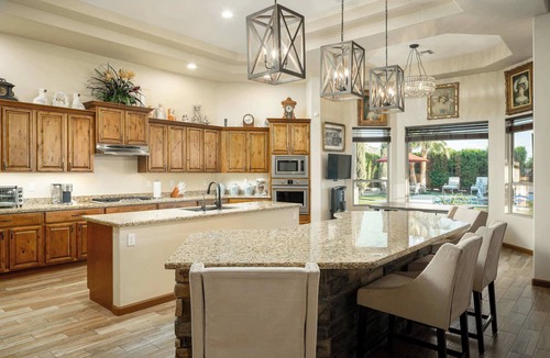 Phoenix House | Villa Lola: Tuscan Inspired Gem w/Pool & Hot Tub!