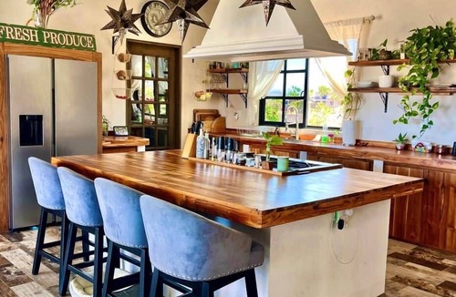 Cerritos Villa | Villa Luz Cerritos