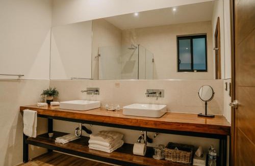 Valle de Guadalupe Hotel | Villa Montefiori