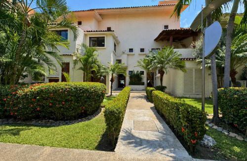 Ixtapa Apartment | Villa Premium Frente a la Marina de Ixtapa Zihuatanejo, Resort Privado Rodeado de Mar, Yates y Naturaleza