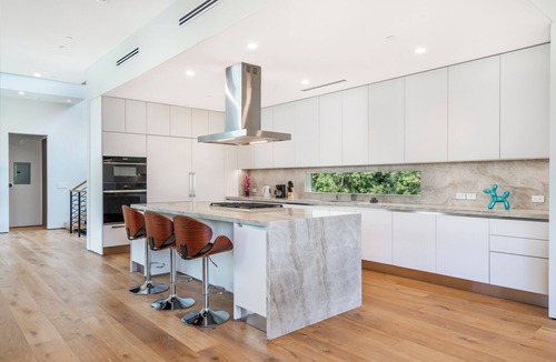 Beverly Hills Villa | Villa Stella by LuxJB 🏆 Family Friendly Villa Near Rodeo Drive 🏆 Heated Pool