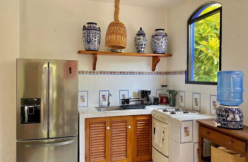 Zihuatanejo Villa | Villa Tortolas 5 Min Walk To La Ropa Beach