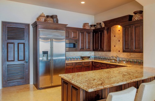 Palmilla Villa | Villas Del Mar, Golf & Steps from Swimmable Beach — Chef, Butler & Yacht Incl.