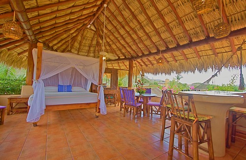 Zihuatanejo Apartment | Villas Los Arcos - El Bamboo Penthouse Palapa