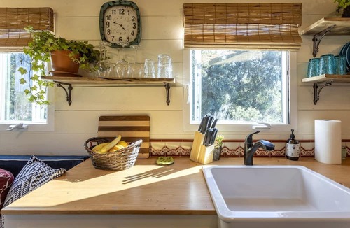 Warner Springs Cabin | Vintage Tiny House with Spa-Inspired Bathroom in Warner Springs, California