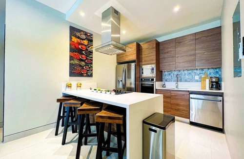 El Tezal Condo | Vista Velas Condo · Pool, Gym, Pickleball & BBQ