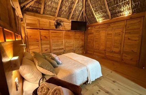 Santa Maria Tonameca Ski Chalet | VISTAMAR Cabaña a Pie de Playa con palapa privada