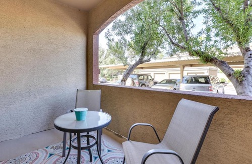 Camelback East House | Walk to Papago Park: Central Condo w/Resort Perks