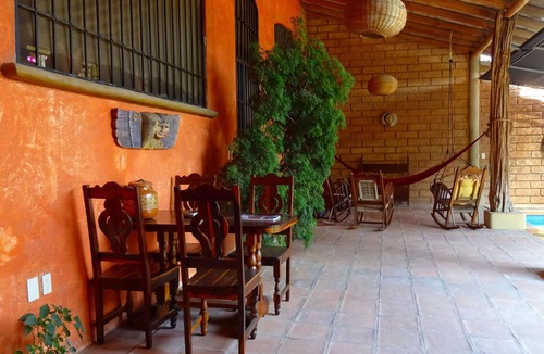 Zihuatanejo Villa | Walk to Playa la Ropa and lots of great restaurants!