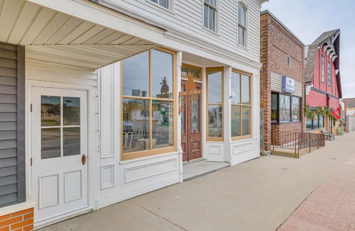 Spring Grove Apartment | Walkable Main Street Location: Spring Grove Apt