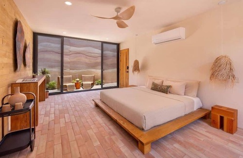 Todos Santos Hotel | WAMA Boutique Hotel - Retiro Rothko