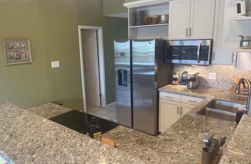 Port Isabel Condo | Waterfront 2BR Condo w/Private Deck & Hot Tub Near South Padre