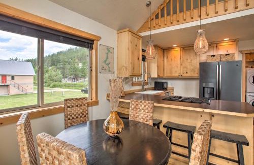 St. Maries House | Waterfront Cabin w/2 Boat Docks & Mtn Views!