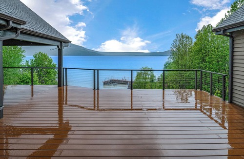 Ponder Point House | Waterfront Home Sleeps 18 | Pet Friendly | Huge Yard, Dock, Boat Lift