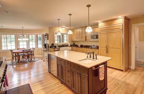Bigfork House | Waterfront in Montana! Bigfork & Glacier Nat. Park! Aug & Sept is still open!