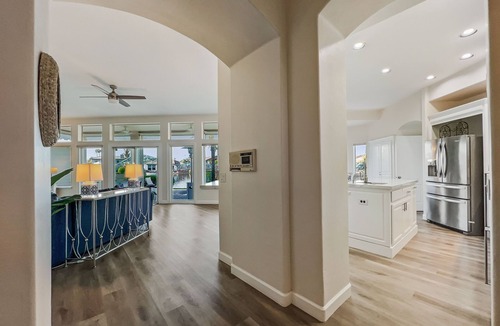 The Islands House | Waterfront, Pool, Sauna, Luxury living, low price! 30 Night Min.
