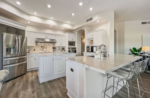 The Islands House | Waterfront, Pool, Sauna, Luxury living, low price! 30 Night Min.